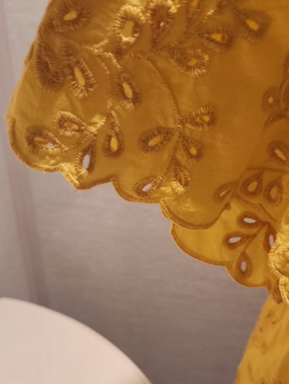 Yellow Marks & Spencer Broderie Anglaise (Eyelet) Tie-Waist Women’s Top - Picture 4 of 7